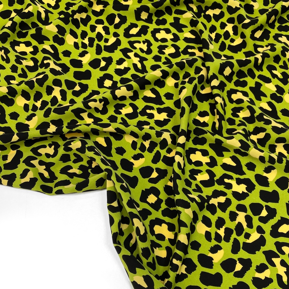 Плательная ткань Леопард на зелёном PL1192