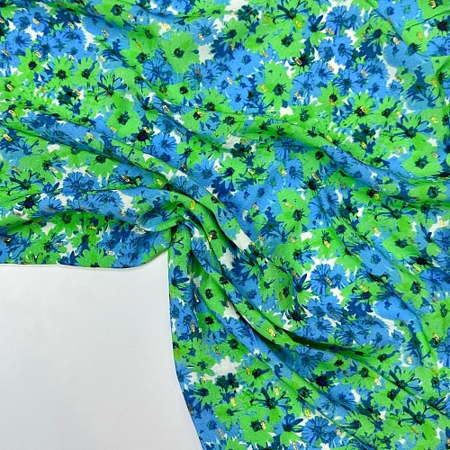 Плательная вискоза сине-голубые цветочки с люрексом 53435